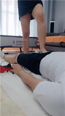 女S盈盈高跟黑丝美腿踩虐奴才 JS241222-3