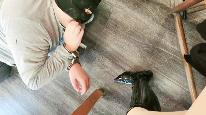 沅芷大人清理靴子泥巴喂饱双视角 bf48538