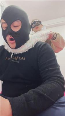 姗姗高跟肉丝踩踏鞭打 241220-4