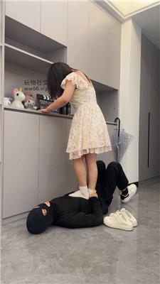 白鹭可爱学生主-小白鞋白袜蹂躏踩/捂脸窒息 bf48551