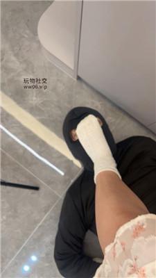 白鹭可爱学生主-小白鞋白袜蹂躏踩/捂脸窒息 bf48551