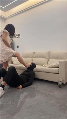 白鹭可爱学生主-小白鞋白袜蹂躏踩/捂脸窒息 bf48551