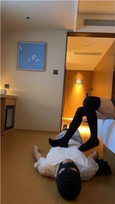 御妍JK及膝袜女神-骑马踩踏耳光腿绞 bf48442