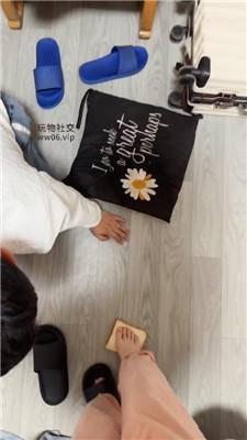 艾斯白袜脚蹂躏踩家奴 JS241219-28