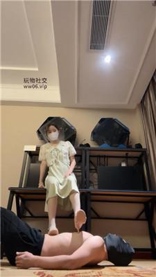 诗诗高跟肉丝美腿跳踩 bf48450