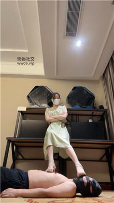 诗诗高跟肉丝美腿跳踩 bf48450