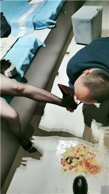 西北傻子开发足疗店双素人-踩踏水果喂食 bf48492