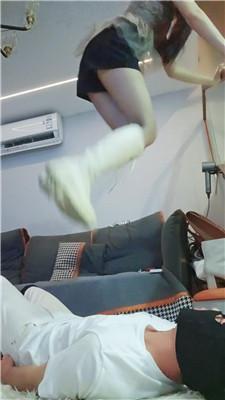 嘉妮长靴黑丝踩踏/胯下腿绞 bf48513