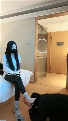 桃子骑马踩踏抽耳光/脏运动鞋白袜辱 bf48512