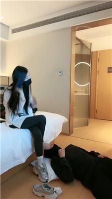 桃子骑马踩踏抽耳光/脏运动鞋白袜辱 bf48512