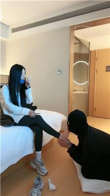 桃子骑马踩踏抽耳光/脏运动鞋白袜辱 bf48512