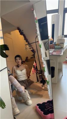 橘子没熟母畜-狂吸雪地靴/跪舔白丝 bf48509