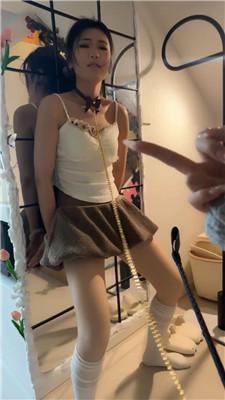 橘子没熟母畜-狂吸雪地靴/跪舔白丝 bf48509