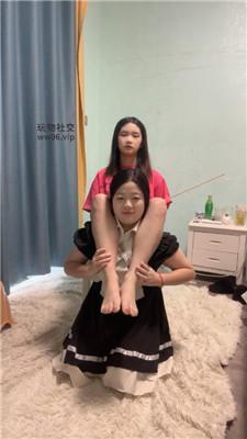 小凤梨抽耳光/鞭打/伺候沐足 bf48392