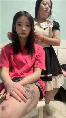 小凤梨抽耳光/鞭打/伺候沐足 bf48392