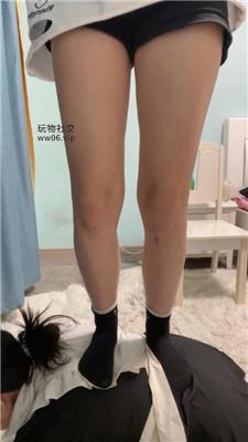 白兔双S黑棉袜脚踩/藤条鞭打/伺候沐足 JS241217-7