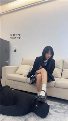 茜茜JK学院风主-皮鞋白袜踩虐哥哥 bf48910