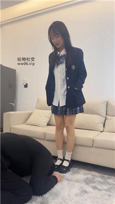 茜茜JK学院风主-皮鞋白袜踩虐哥哥 bf48910