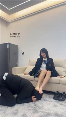 茜茜JK学院风主-皮鞋白袜踩虐哥哥 bf48910
