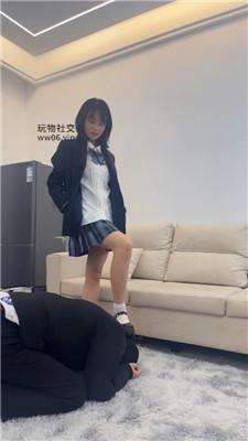 茜茜JK学院风主-皮鞋白袜踩虐哥哥 bf48910