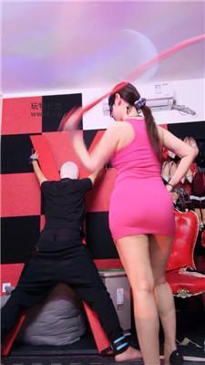 予涵捆绑固定刑架虐打 JS250101-16