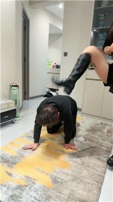 雅妈双S-轮流超重度鞭打 JS250101-17