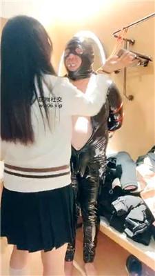 薄小情捆绑袜子塞嘴重度鞭打 bf48930