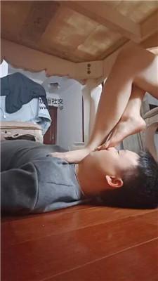 尤野桌底视角-玉足碾压踩虐家奴 JS250101-30