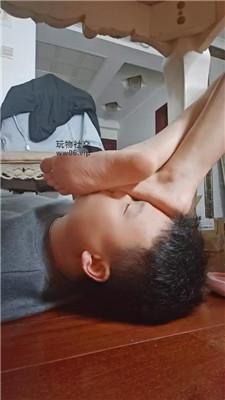 尤野桌底视角-玉足碾压踩虐家奴 JS250101-30