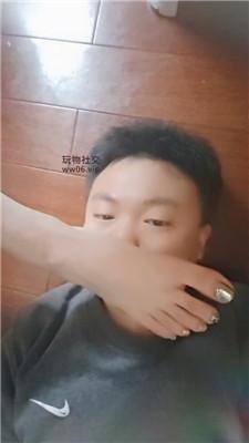 尤野桌底视角-玉足碾压踩虐家奴 JS250101-30