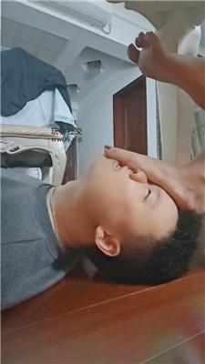 尤野桌底视角-玉足碾压踩虐家奴 JS250101-30