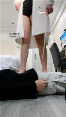 小凤梨纹身小妹S-藤条威胁小奶狗 JS250102-6