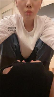 白兔家奴伺候不好就挨抽 JS250102-26