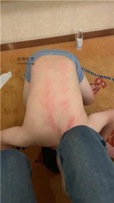 白兔家奴伺候不好就挨抽 JS250102-26