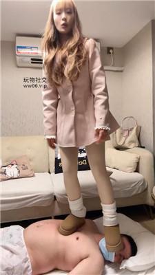 筱雪喂口水掐乳/雪地靴白袜气味辱/连环耳光 bf48943