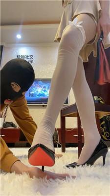 咏慈坐脸窒息-白丝美腿诱惑踩-滴蜡 bf48940