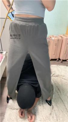 白兔闺蜜观战-白袜诱惑/舔高跟/狠抽 JS241230-35