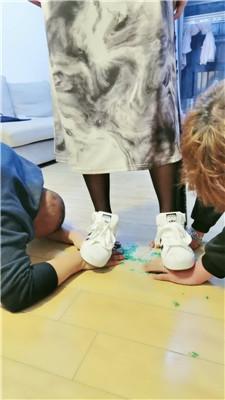 苏苏双M-玻璃罚跪/贝壳头黑丝踩双视角 bf48872