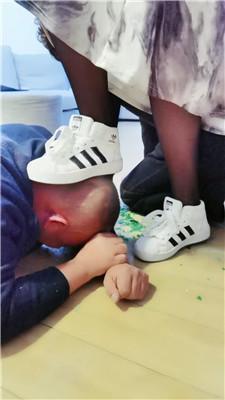 苏苏双M-玻璃罚跪/贝壳头黑丝踩双视角 bf48872