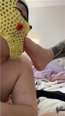 Qi7黑棉袜堵嘴虐乳坐脸 bf48878