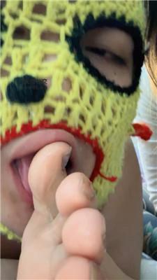 Qi7黑棉袜堵嘴虐乳坐脸 bf48878