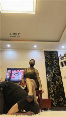 颜主丝袜脚深喉/散鞭狂抽/高跟踩/虐乳坐脸窒息 bf48887