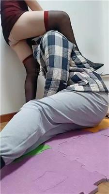 思纯性感黑丝踢踹踩踏贱奴 JS241228-20