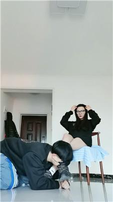 皮皮绿帽男友伺候我幽会回家 bf48812