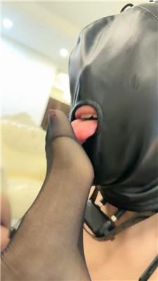 瑶妈双S-黑丝脚蹂躏废物奴双视角版JS241229-3