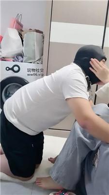 北京落落白袜裸足狂舔/牛仔裤坐脸 JS241229-12