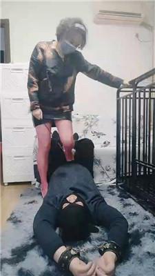 百变小妈捆绑囚禁狗笼/全体重踩踏 JS241229-13