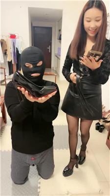 虎牙刑具重度鞭打/高跟黑丝踩虐 JS241227-13