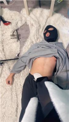 沐沐大大白袜脚踩虐/藤条狠抽 JS241224-5