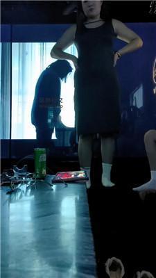 高兴儿双S-KTV公开处刑贱奴下双视角版 bf49164